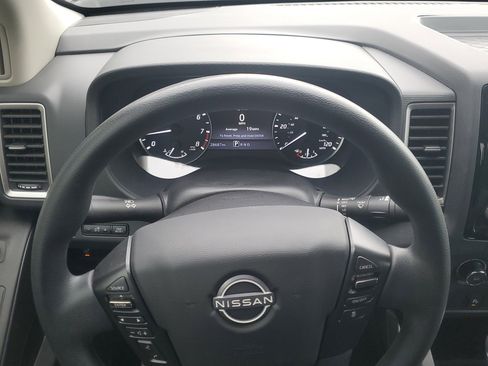 Used 2023 Nissan Frontier SV w/ Technology Package image 19