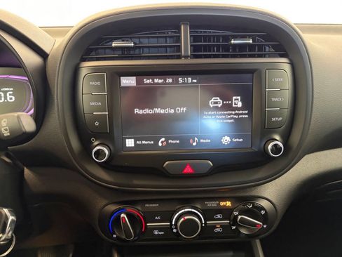 Used 2023 Kia Soul LX FWD image 15