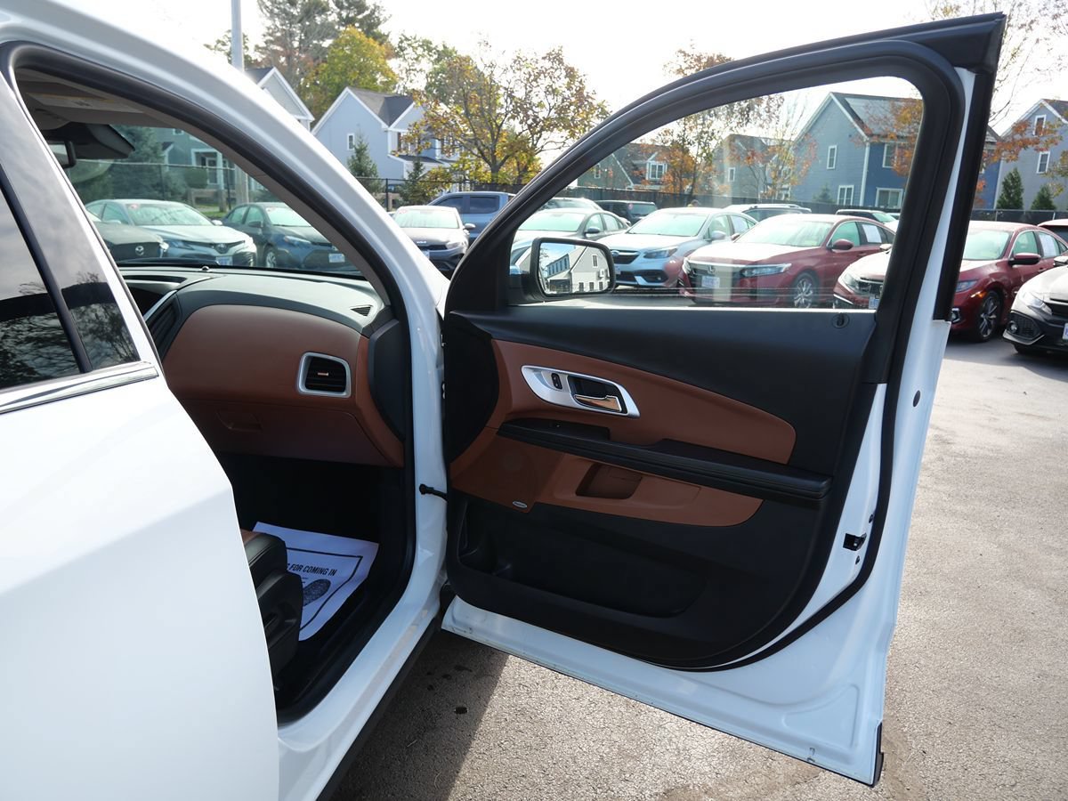 Used 2016 Chevrolet Equinox LTZ w/ Enhanced Convenience Package AWD/4WD image 20