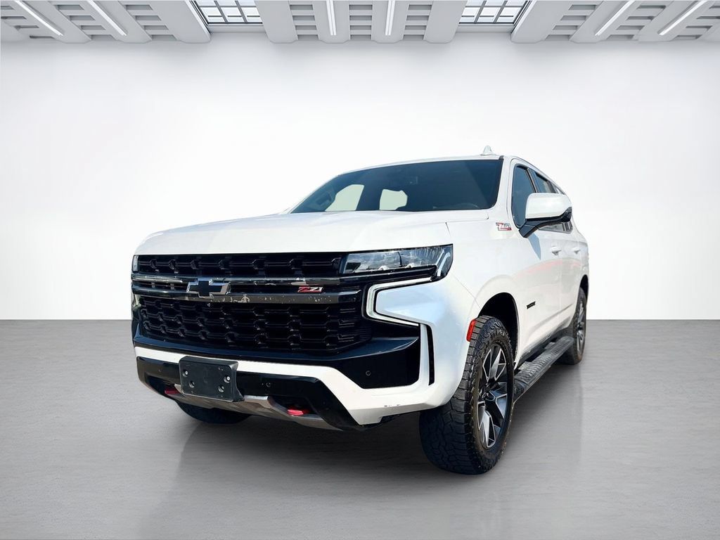 Used 2022 Chevrolet Tahoe Z71 w/ Luxury Package AWD/4WD image 5