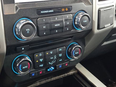 Used 2017 Ford F350 Lariat w/ Lariat Ultimate Package image 37