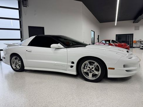 Used 1998 Pontiac Firebird Formula RWD image 19