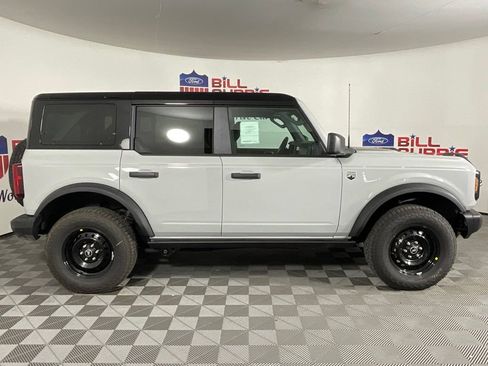 New 2026 Ford Bronco Big Bend w/ Black Diamond Package AWD/4WD image 2