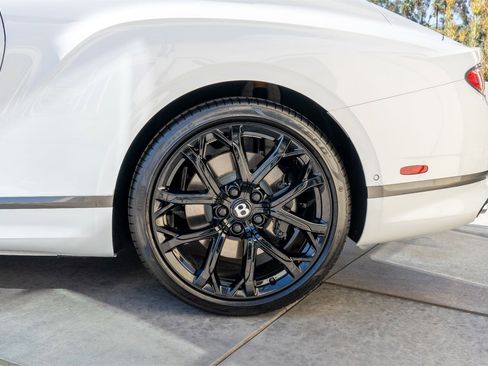 Used 2024 Bentley Continental GT Speed image 30