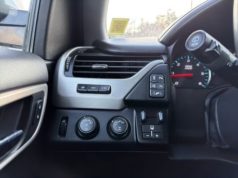 Used 2019 GMC Yukon Denali w/ Denali Ultimate Package image 24