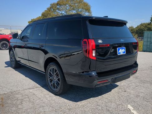Certified 2025 Ford Expedition Max Platinum w/ Stealth Performance Package image 5