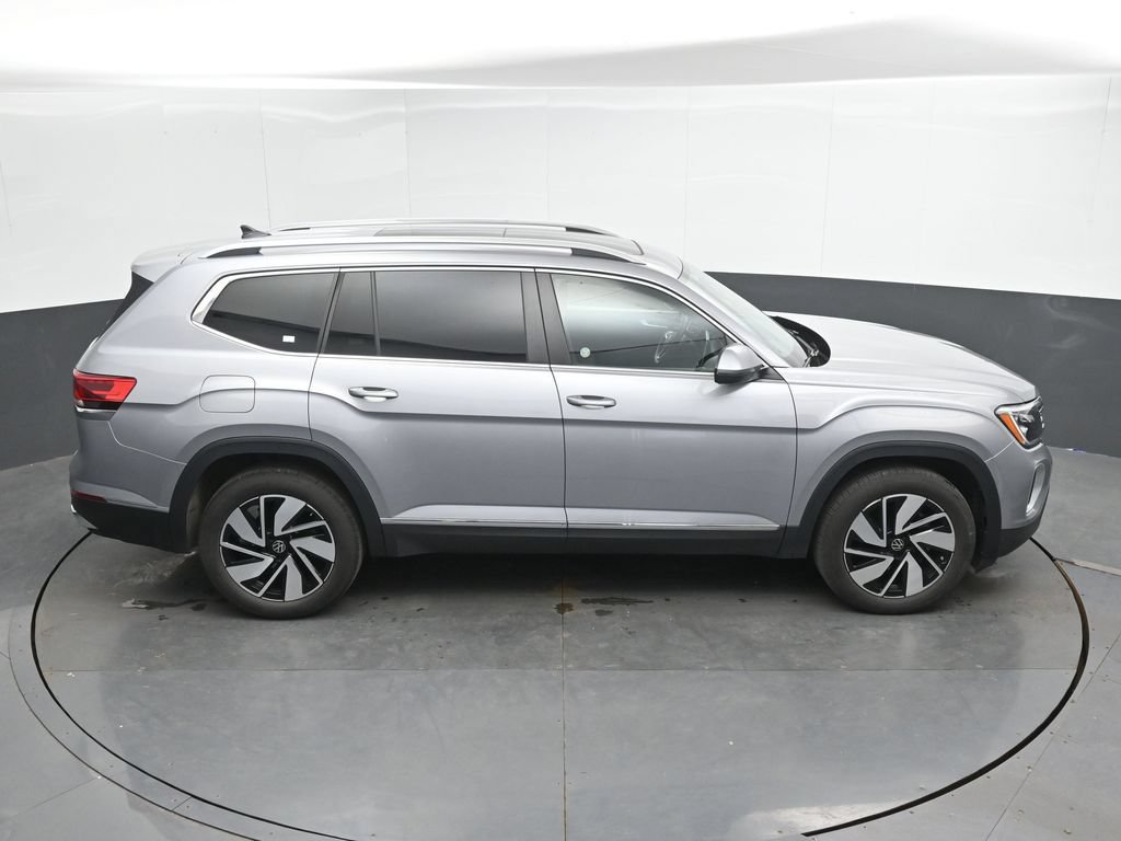 Used 2025 Volkswagen Atlas SEL AWD/4WD image 31