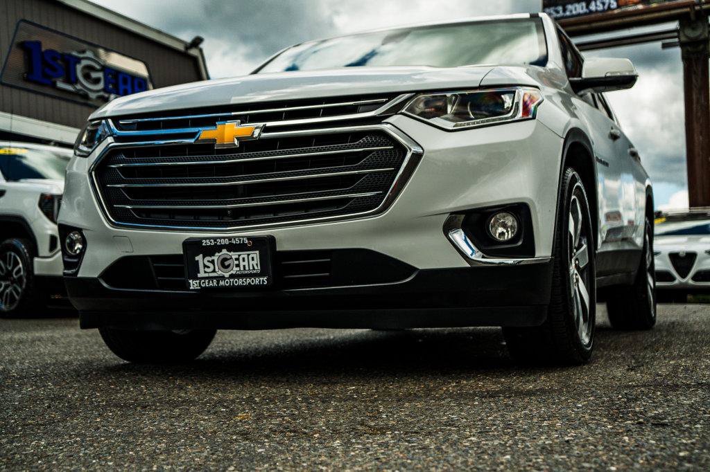Used 2019 Chevrolet Traverse LT w/ LT Premium Package AWD/4WD image 5