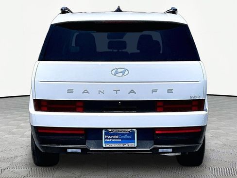 Used 2025 Hyundai Santa Fe SEL FWD image 4