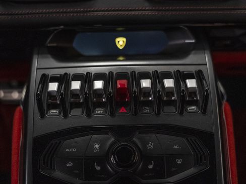 Used 2015 Lamborghini Huracan LP 610-4 image 29