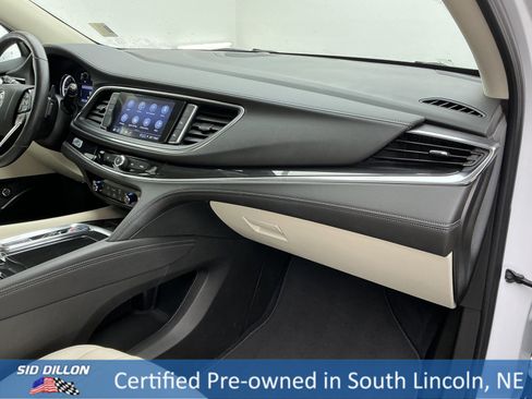 Used 2023 Buick Enclave Essence image 24