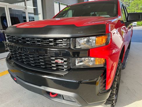 Used 2021 Chevrolet Silverado 1500 Custom Trail Boss w/ LPO, Dark Essentials Package image 2