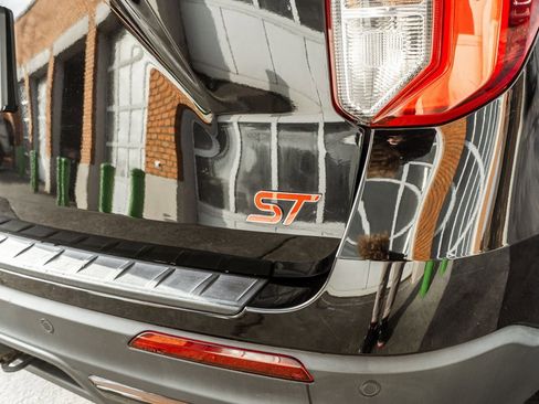 Used 2022 Ford Explorer ST w/ ST Street Pack image 52