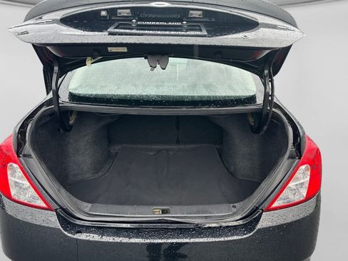 Used 2019 Nissan Versa SV FWD image 19