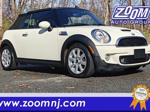 Used 2014 MINI Cooper S image 1