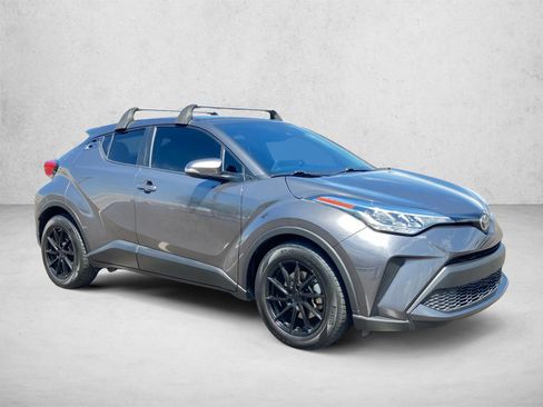 Used 2021 Toyota C-HR LE FWD image 3