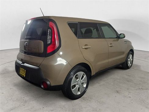 Used 2015 Kia Soul image 5