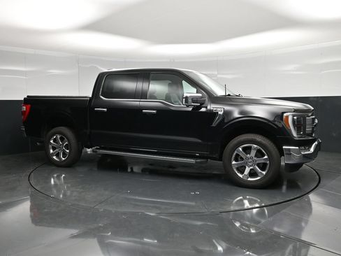 Used 2021 Ford F150 Lariat w/ Equipment Group 502A High AWD/4WD image 4