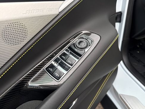 Used 2021 Chevrolet Corvette Stingray Premium Conv w/ Z51 Performance Package image 11