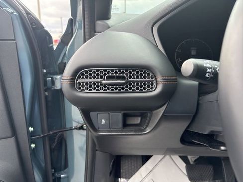 Used 2026 Honda HR-V Sport image 15