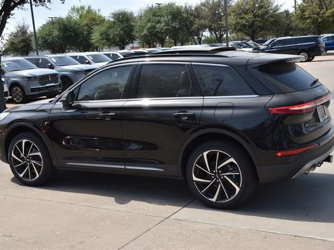 New 2026 Lincoln Corsair Reserve w/ Towing Package image 10