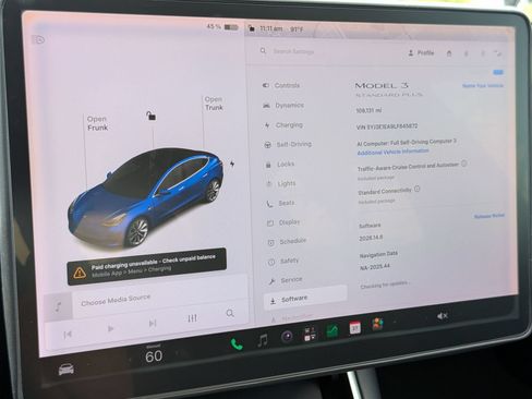 Used 2020 Tesla Model 3 Standard Range RWD image 19