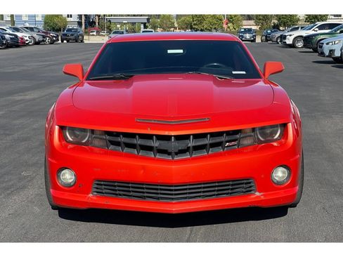 Used 2010 Chevrolet Camaro SS w/ RS Package RWD image 9