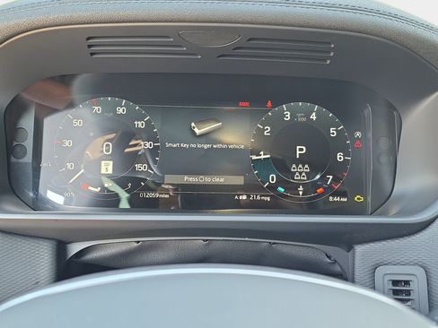 Certified 2025 Land Rover Discovery Dynamic SE AWD/4WD image 19