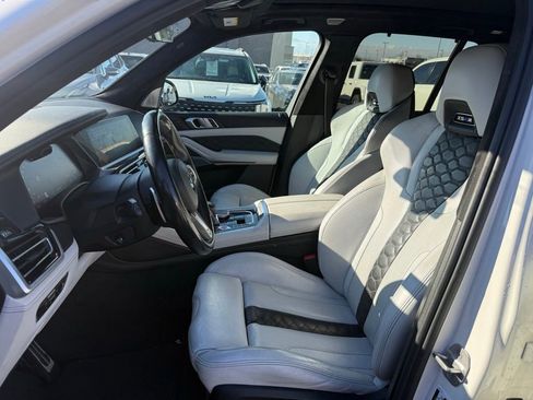 Used 2021 BMW X5 M w/ Competition Package image 9