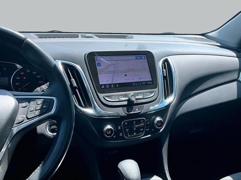 Used 2022 Chevrolet Equinox LT FWD image 7