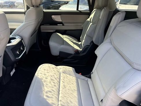 New 2027 Ford Expedition Max Active AWD/4WD image 18