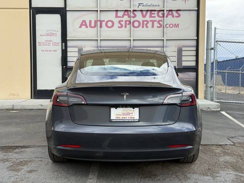 Used 2018 Tesla Model 3 Long Range RWD image 8