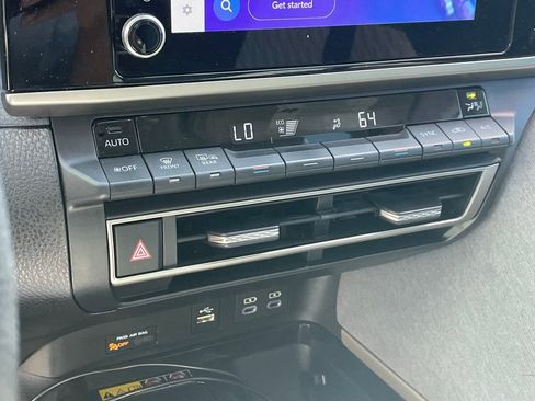 Used 2025 Toyota Camry LE image 8