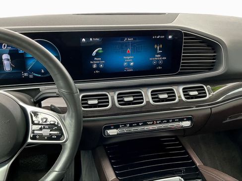 Used 2020 Mercedes-Benz GLE 350 4MATIC image 6