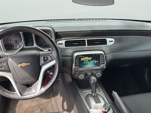 Used 2015 Chevrolet Camaro LT RWD image 14