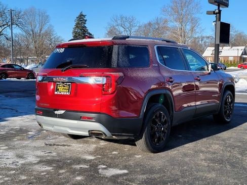 Used 2023 GMC Acadia SLE w/ Driver Convenience Package image 7