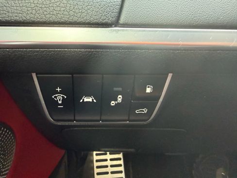 Used 2019 Kia Stinger GT2 image 17