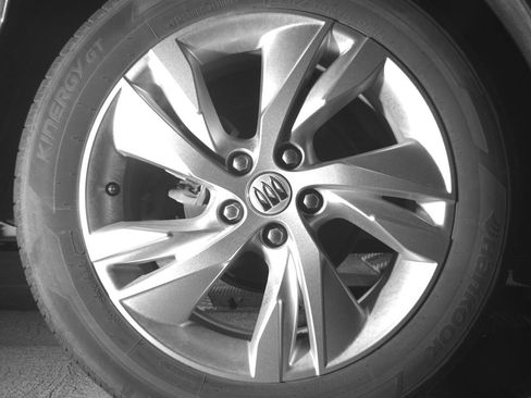 Used 2025 Buick Encore GX Preferred AWD/4WD image 15