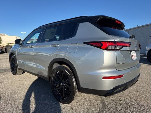 New 2025 Mitsubishi Outlander SEL Black Edition image 5