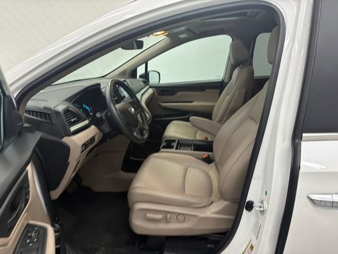 Used 2023 Honda Odyssey EX-L image 9