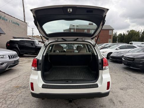 Used 2012 Subaru Outback 2.5i w/ Alloy Wheel Pkg AWD/4WD image 8