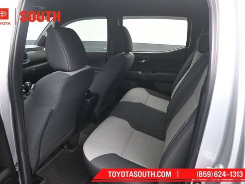 Used 2023 Toyota Tacoma TRD Sport AWD/4WD image 10