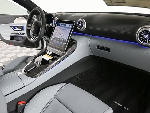 Used 2025 Mercedes-Benz SL 55 AMG 4MATIC image 16