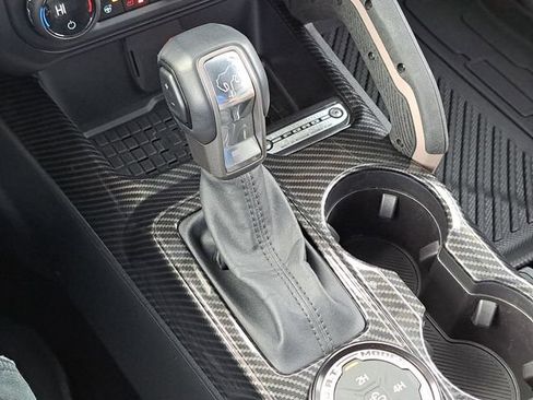 Used 2024 Ford Bronco Outer Banks image 17