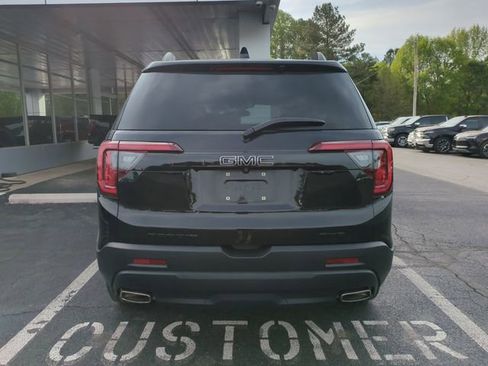 Used 2023 GMC Acadia SLT w/ Elevation Edition image 7