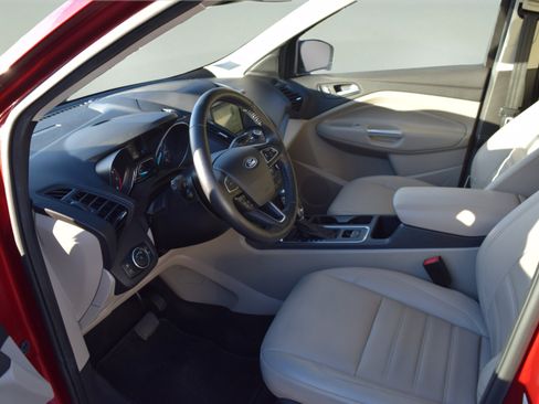 Certified 2019 Ford Escape SEL image 9