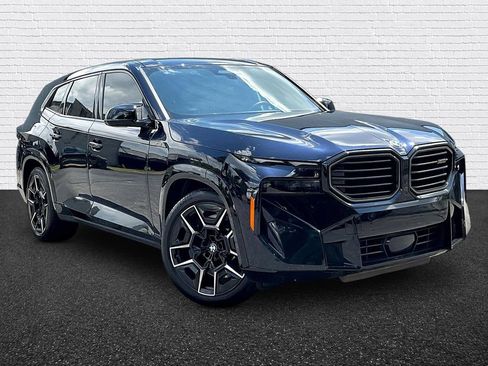 Used 2023 BMW XM AWD/4WD image 3