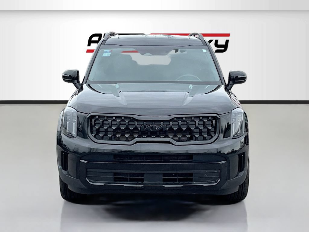 Used 2025 Kia Telluride EX X-Line AWD/4WD image 2