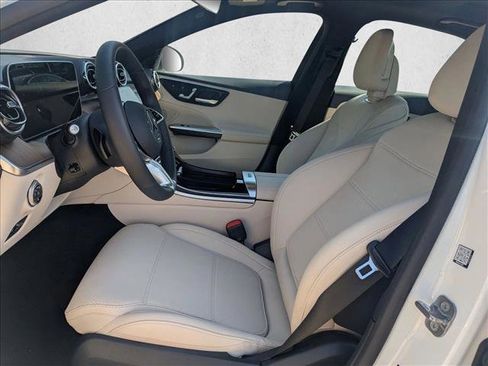 Used 2025 Mercedes-Benz C 300 Sedan image 12