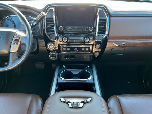 Used 2022 Nissan Titan Platinum Reserve w/ Moonroof Package image 13